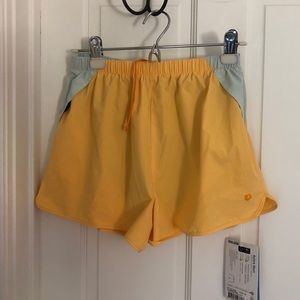 Running shorts